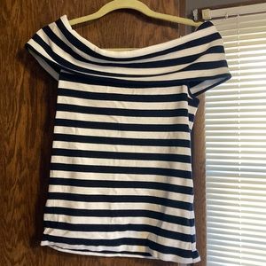 Off the shoulder rubbed shirt